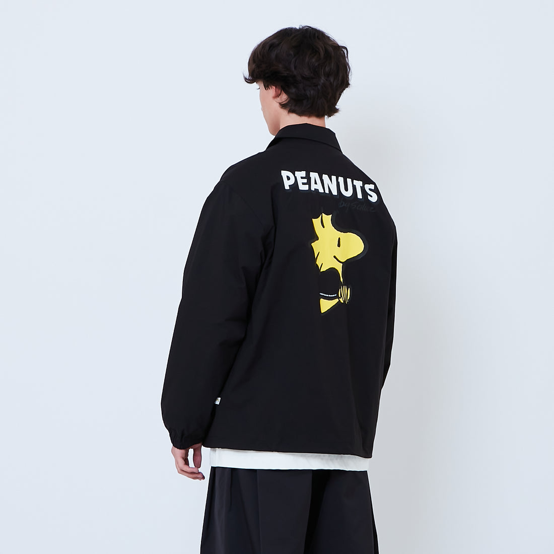 Peanuts Gender Neutral Oversized Couch Jacket - Black - PU2605005B