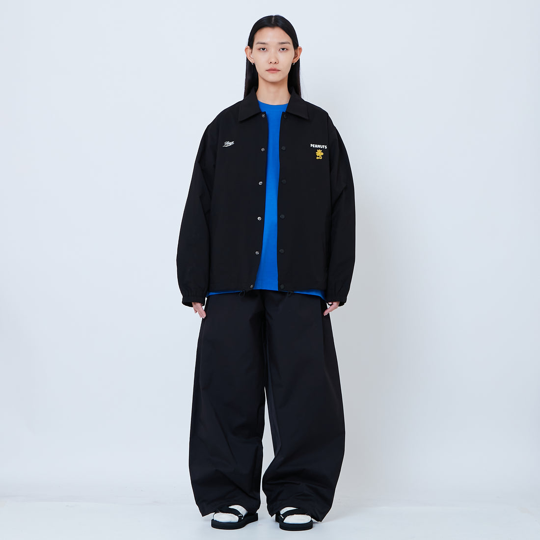 Peanuts Gender Neutral Oversized Couch Jacket - Black - PU2605005B
