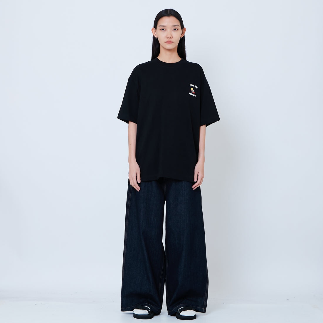 Peanuts Gender Neutral Embroidery Tee - Black - PU2605006D