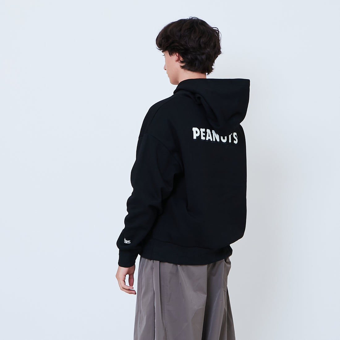 Peanuts Gender Neutral Embroidery Oversized Hoodie - Black - PU2605009B
