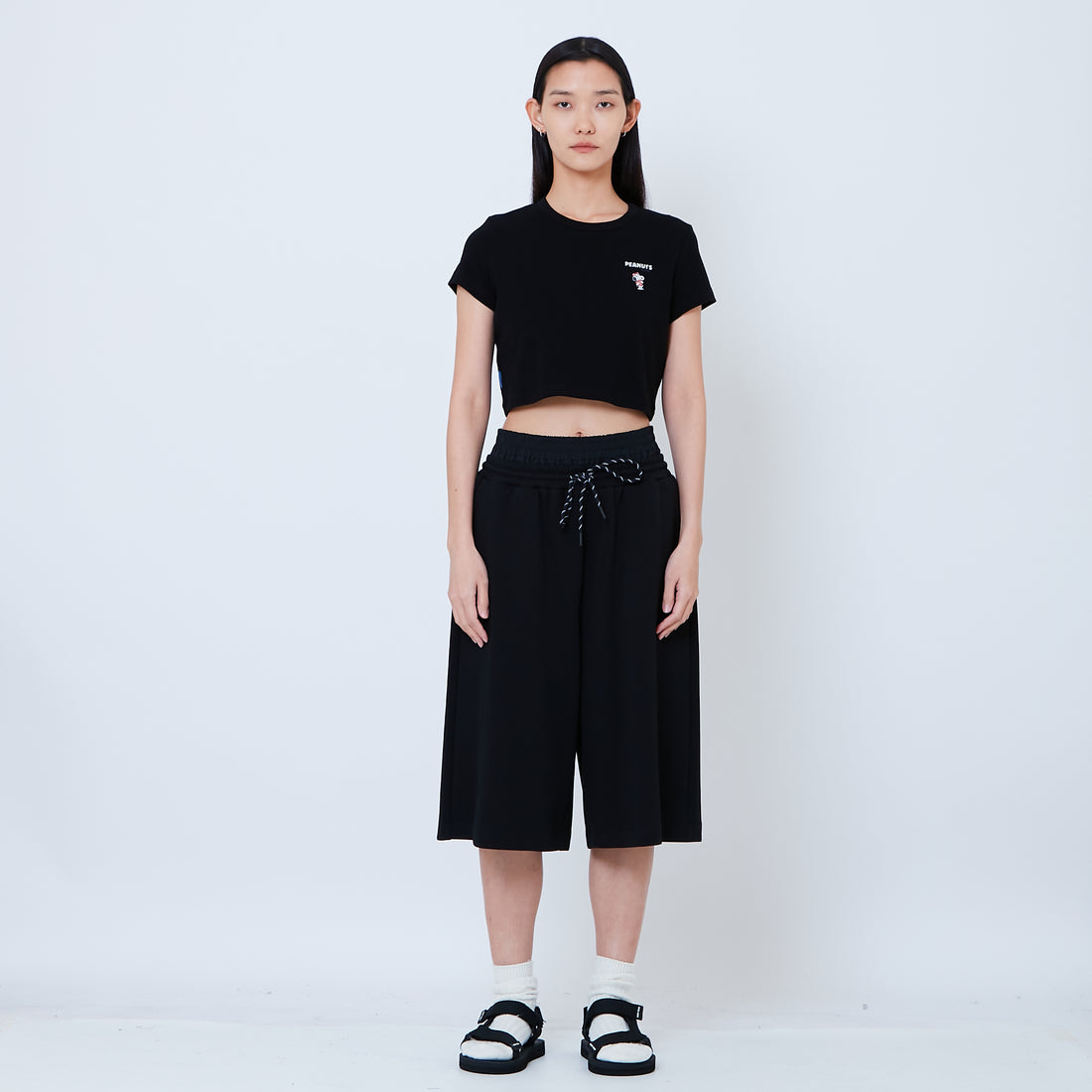 Peanuts Women Embroidery Cropped Tee - Black - PW2605002B