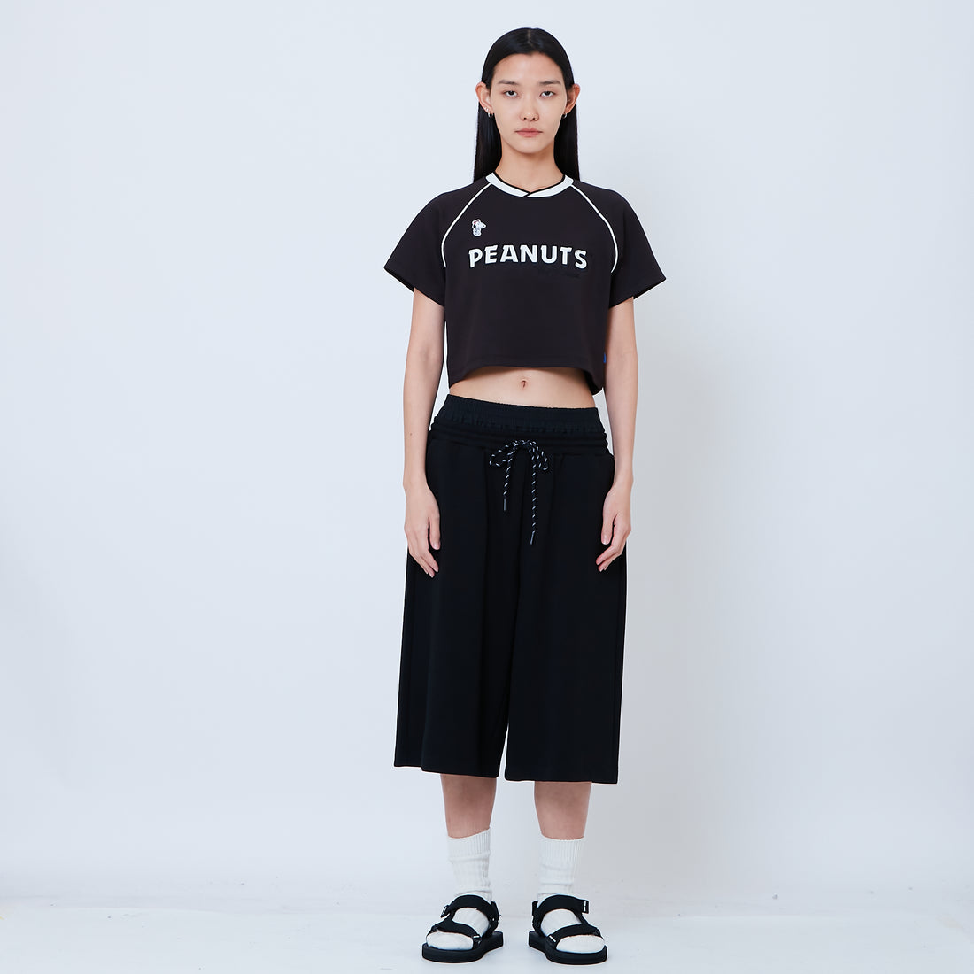 Peanuts Women Printed Cropped Jersey Tee - Black - PW2605003B