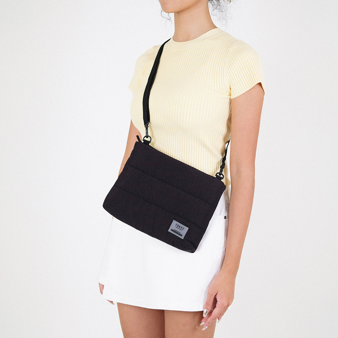 Puffie Pouch - Black - SA2301001D