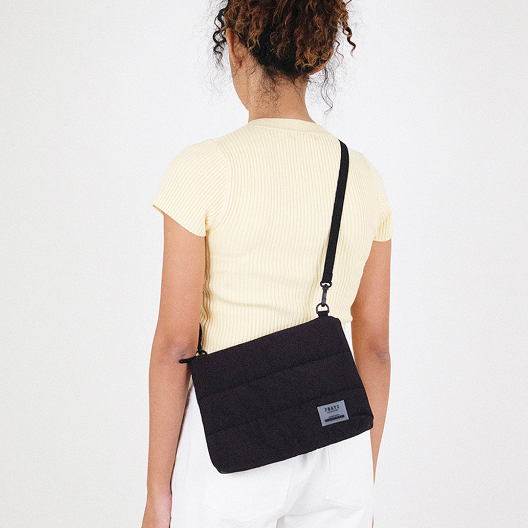 Puffie Pouch - Black - SA2301001D