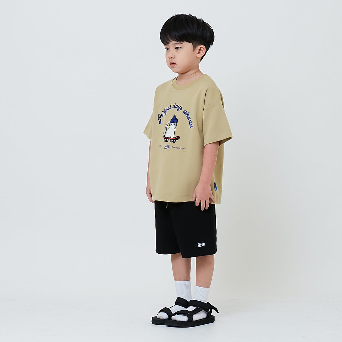 Boy Waffle Knit Embroidery Shorts - Black - SB2602023C