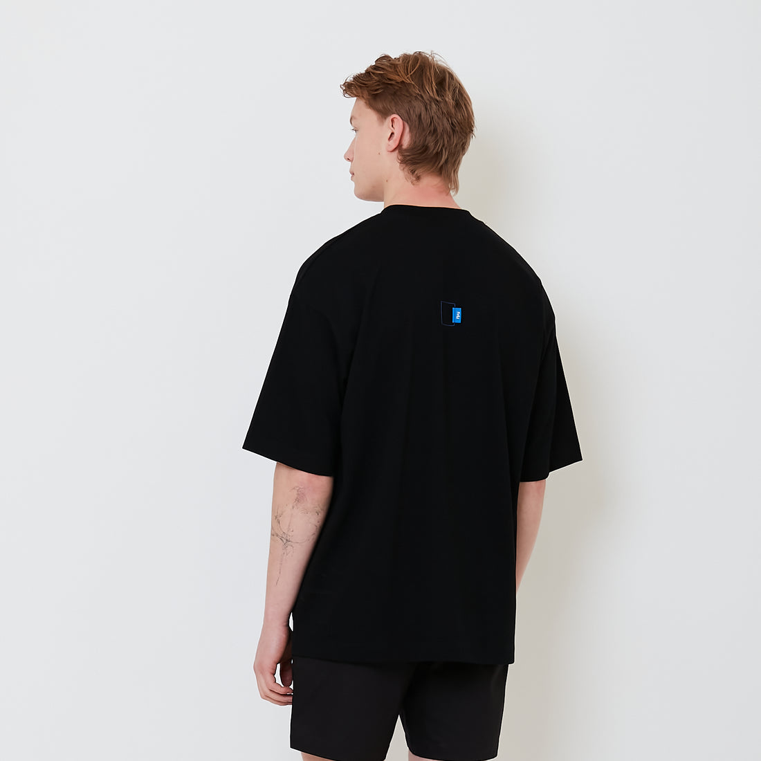 Men Printed Oversized Tee - Black - SM2501002D