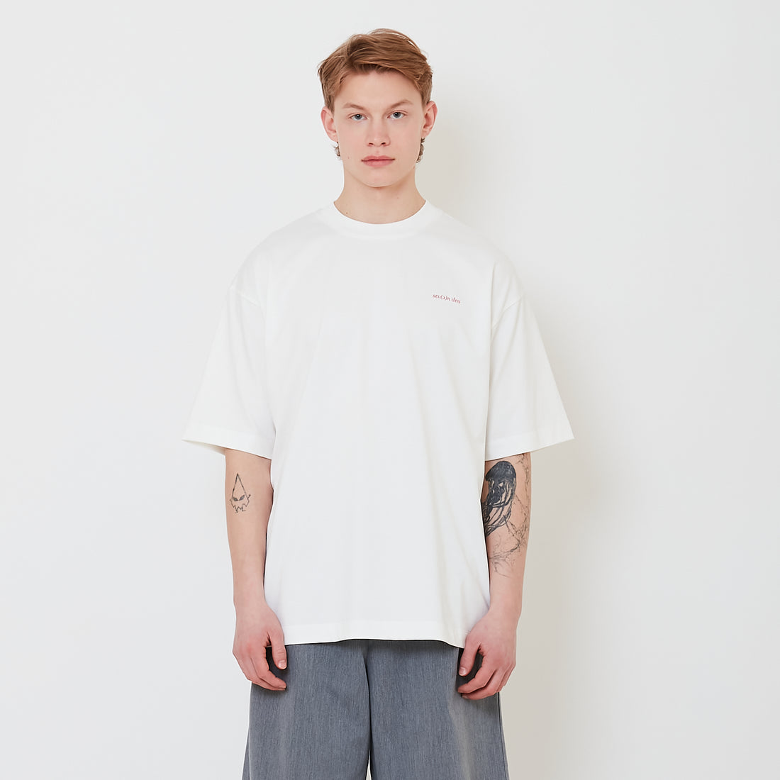 Men Printed Oversized Tee - Off White - SM2501008A