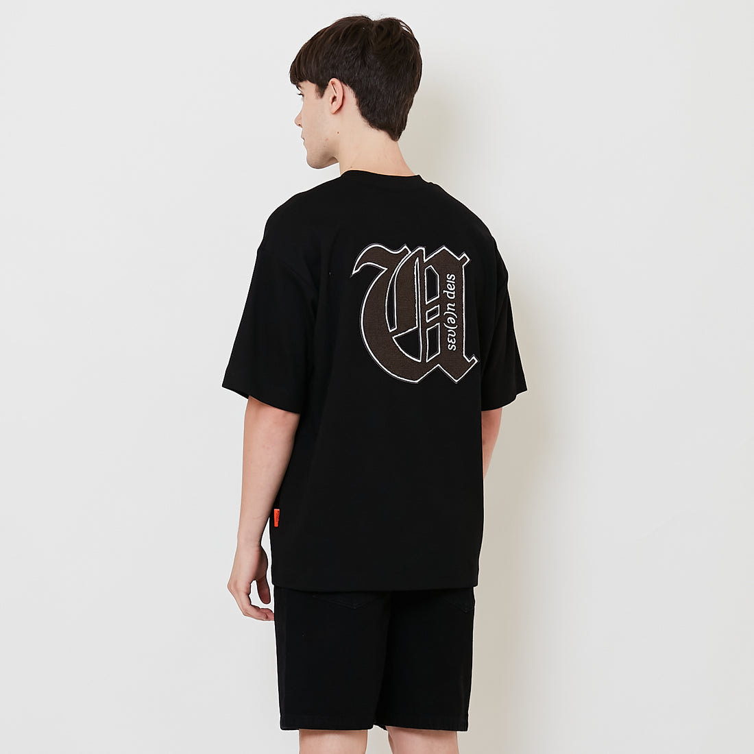 Men Embroidery Oversized Tee - Black - SM2511190C