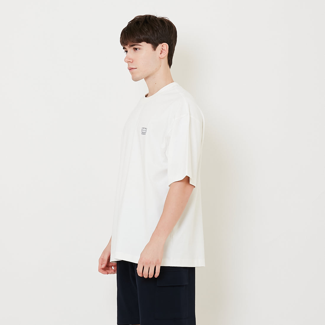 Men Printed Oversized Tee - Off White - SM2511191A