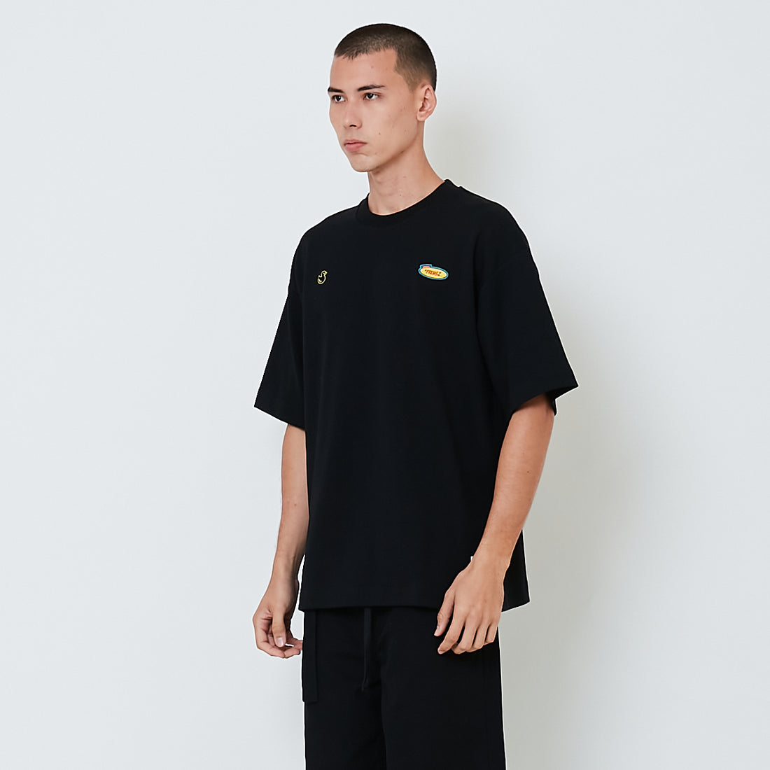 Men Printed Oversized Tee - Black - SM2601009E