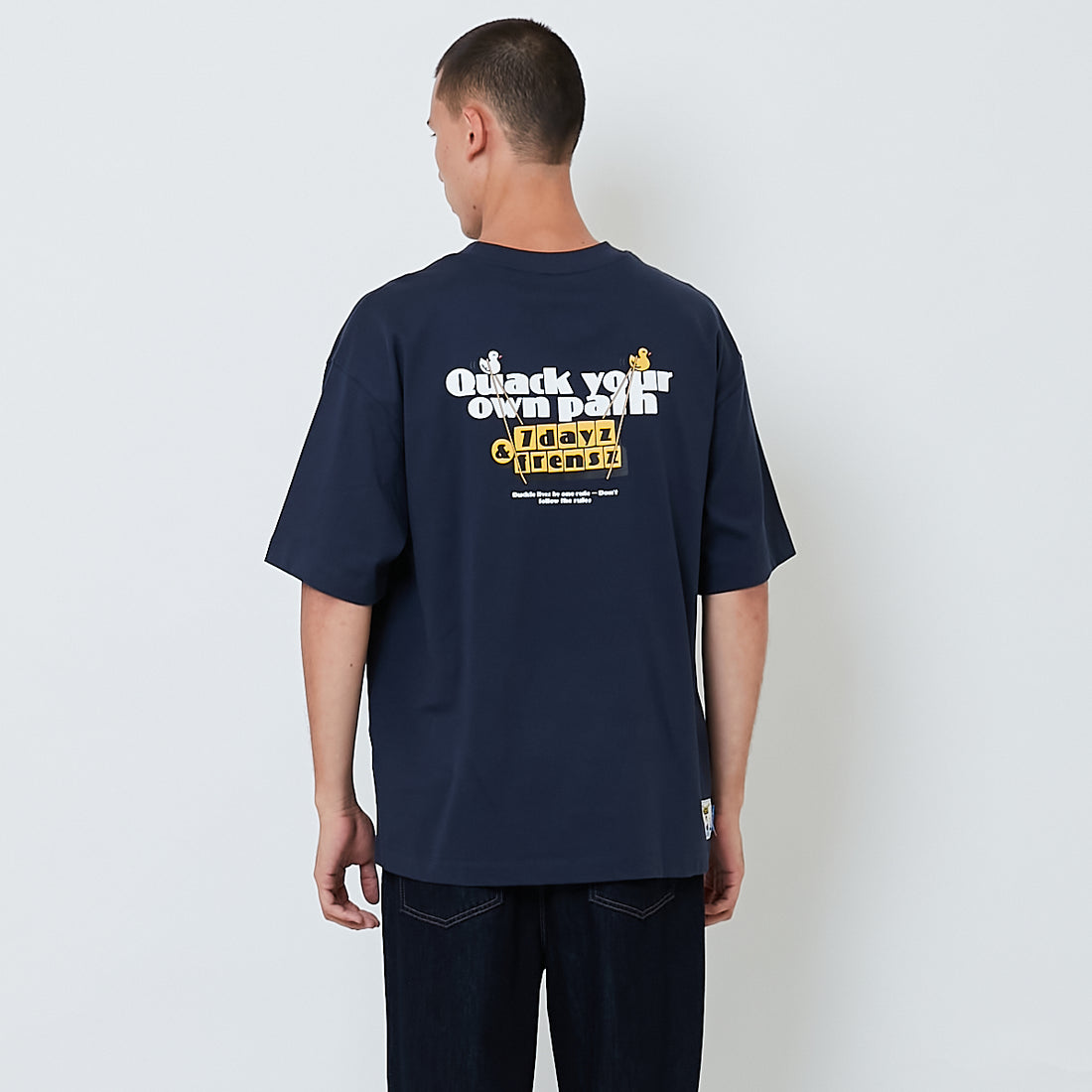 Men Printed Oversized Tee - Navy - SM2601013D