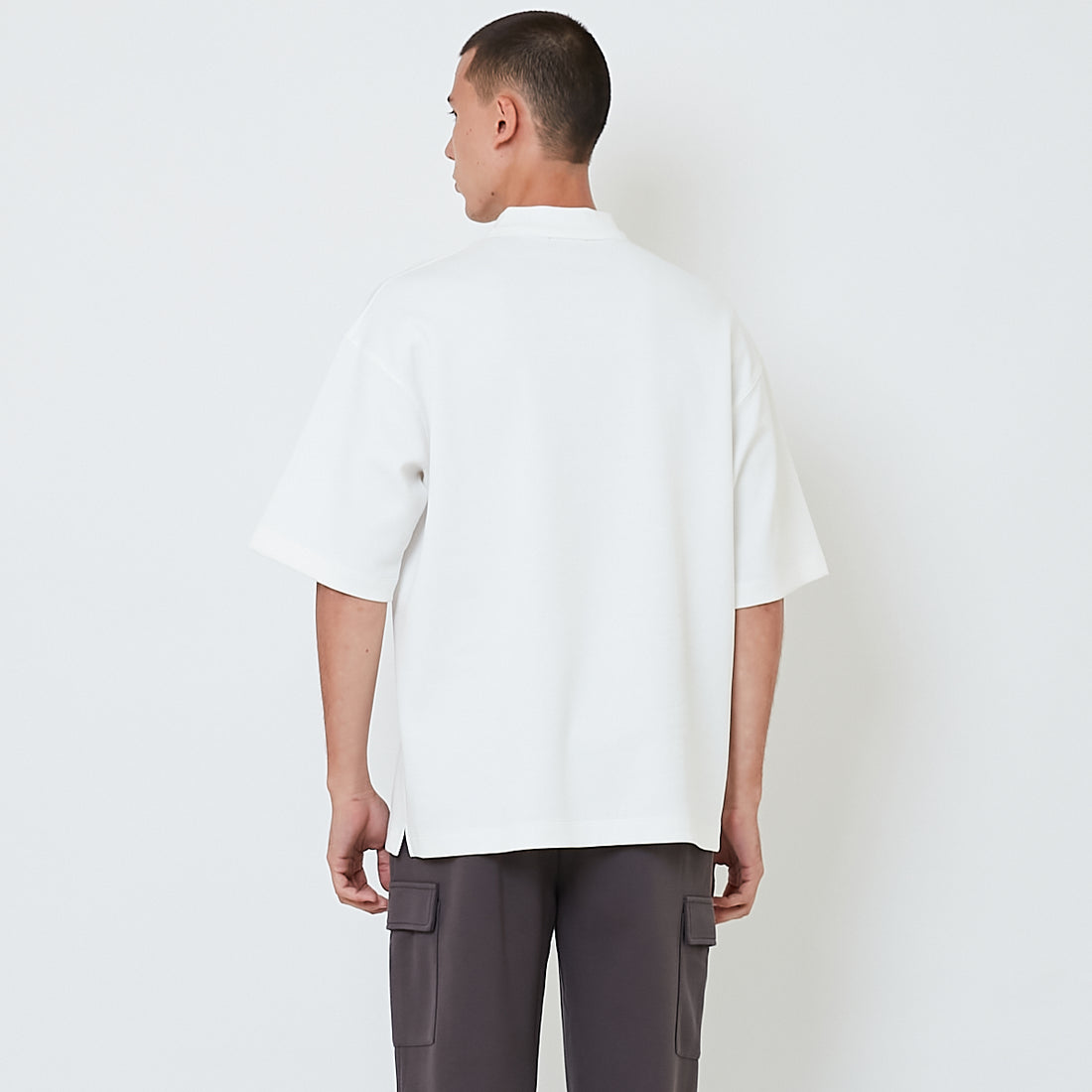 Men Oversized Polo Tee - Off White - SM2601015A