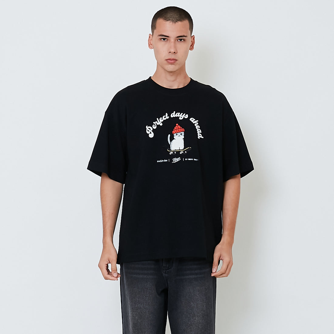 Men Embroidery Oversized Tee - Black - SM2602026D