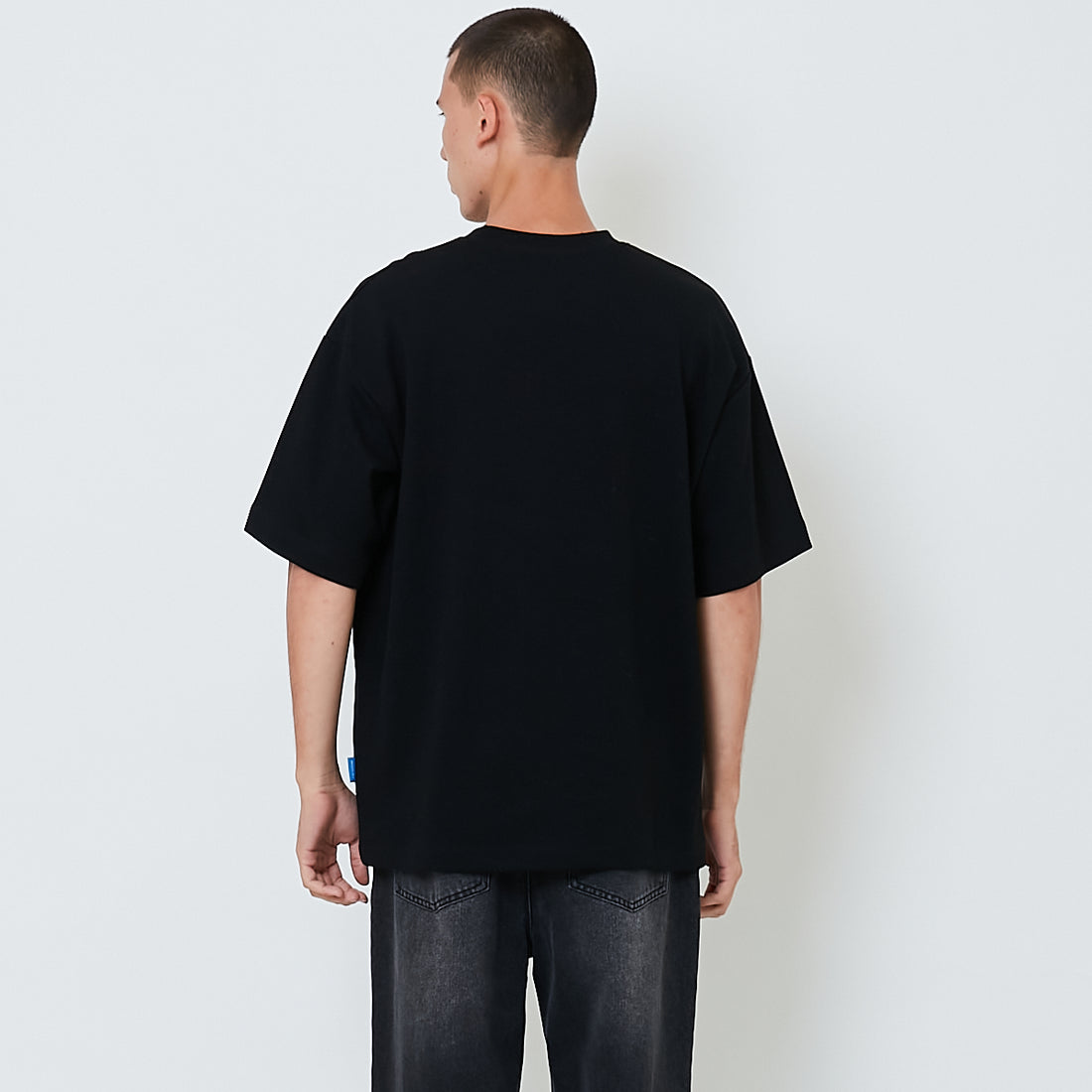 Men Embroidery Oversized Tee - Black - SM2602026D