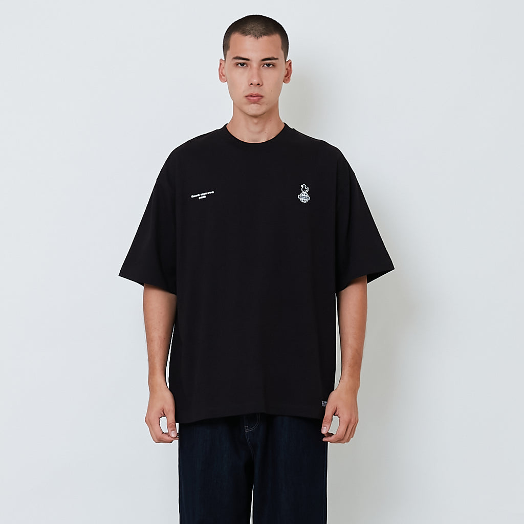Men Printed Oversized Tee - Black - SM2603038E