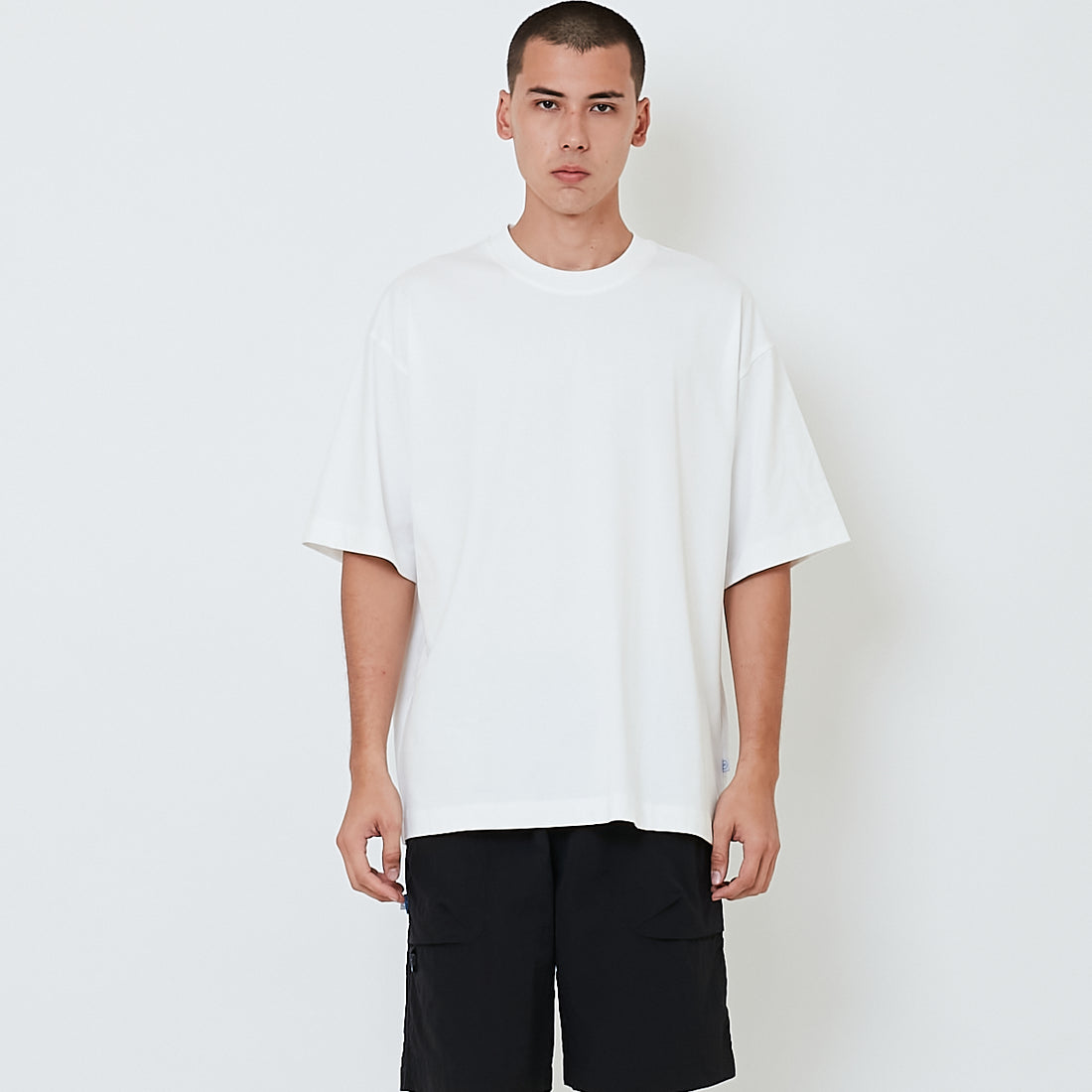 Men Printed Oversized Tee - Off White - SM2604049A