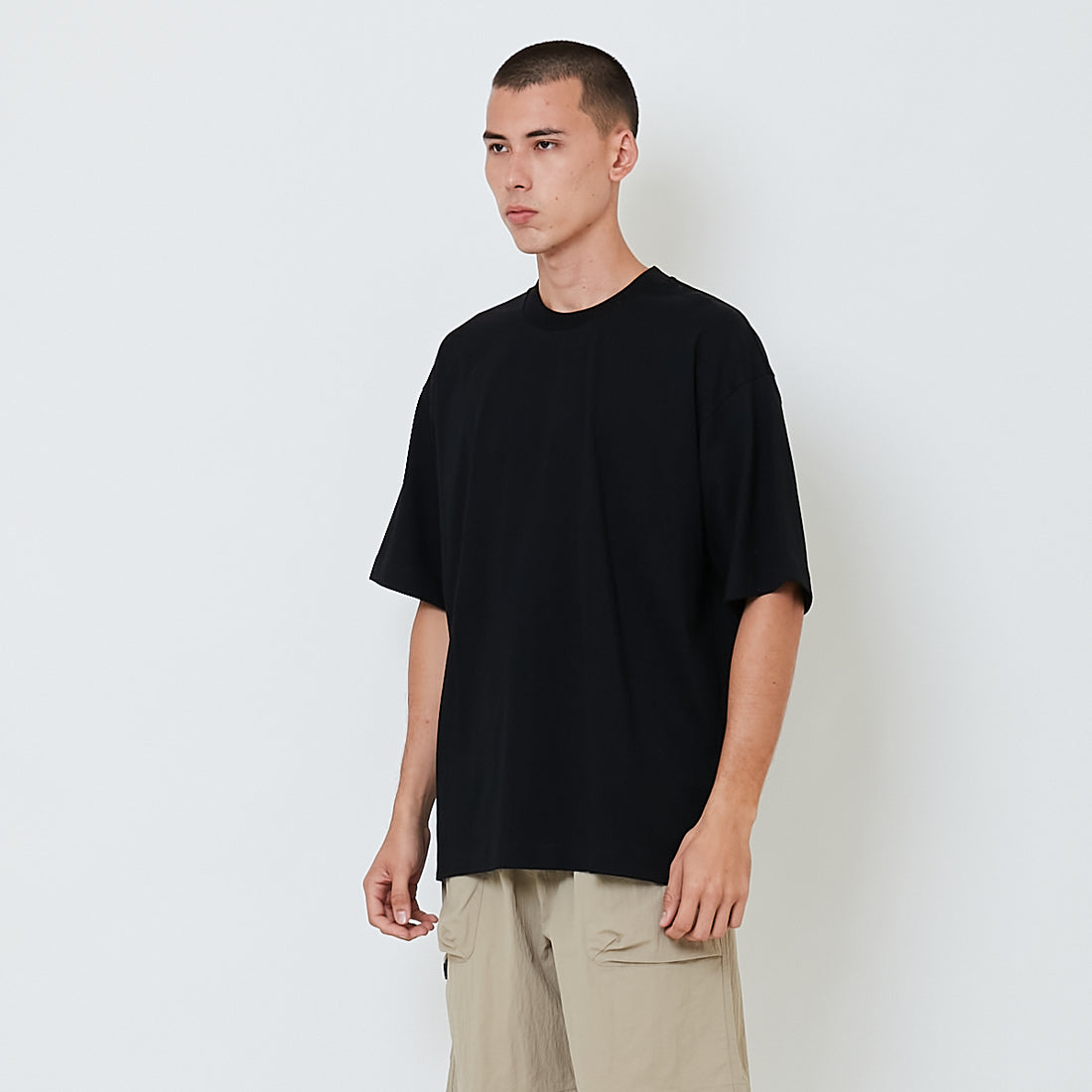 Men Printed Oversized Tee - Black - SM2604049F