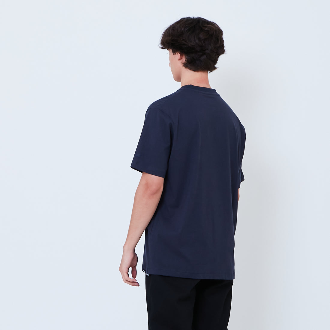 Men Essential Tee - Navy - SM2605083C