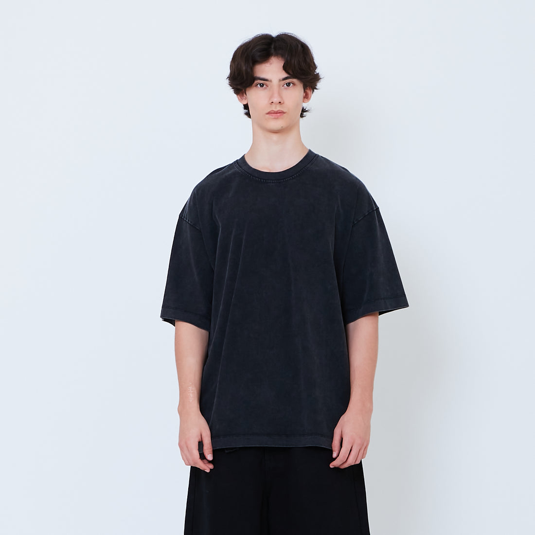 Men Oversized Washed Tee - Black - SM2605107B