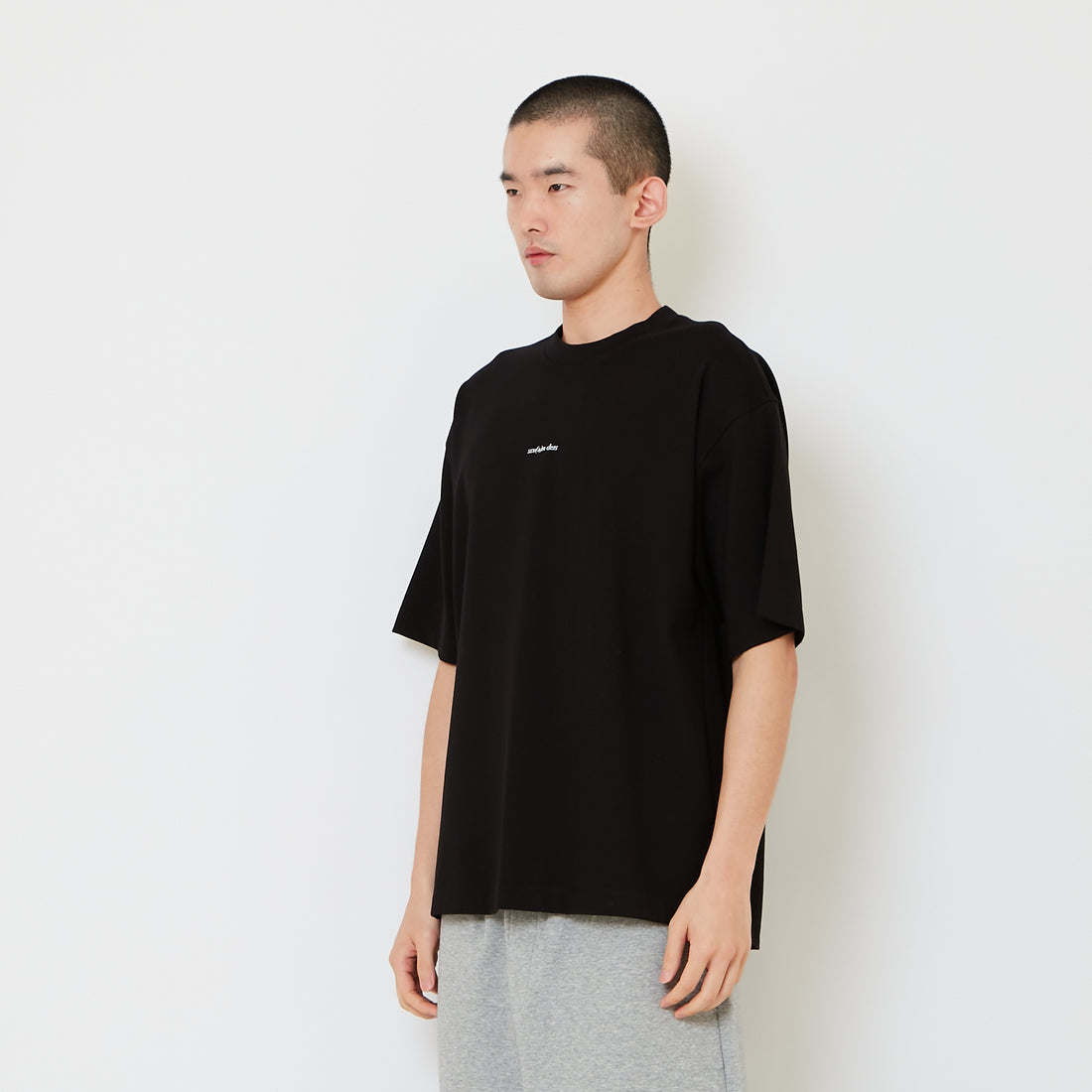 Men Printed Oversized Tee - Black - SM2606128F