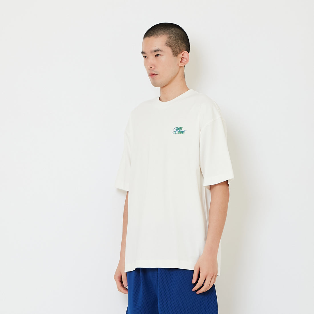 Men Printed Oversized Tee - Off White - SM2607159A