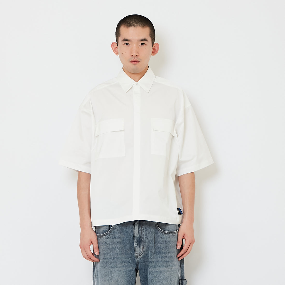 Men Boxy Cropped Shirt - Off White - SM2610203A