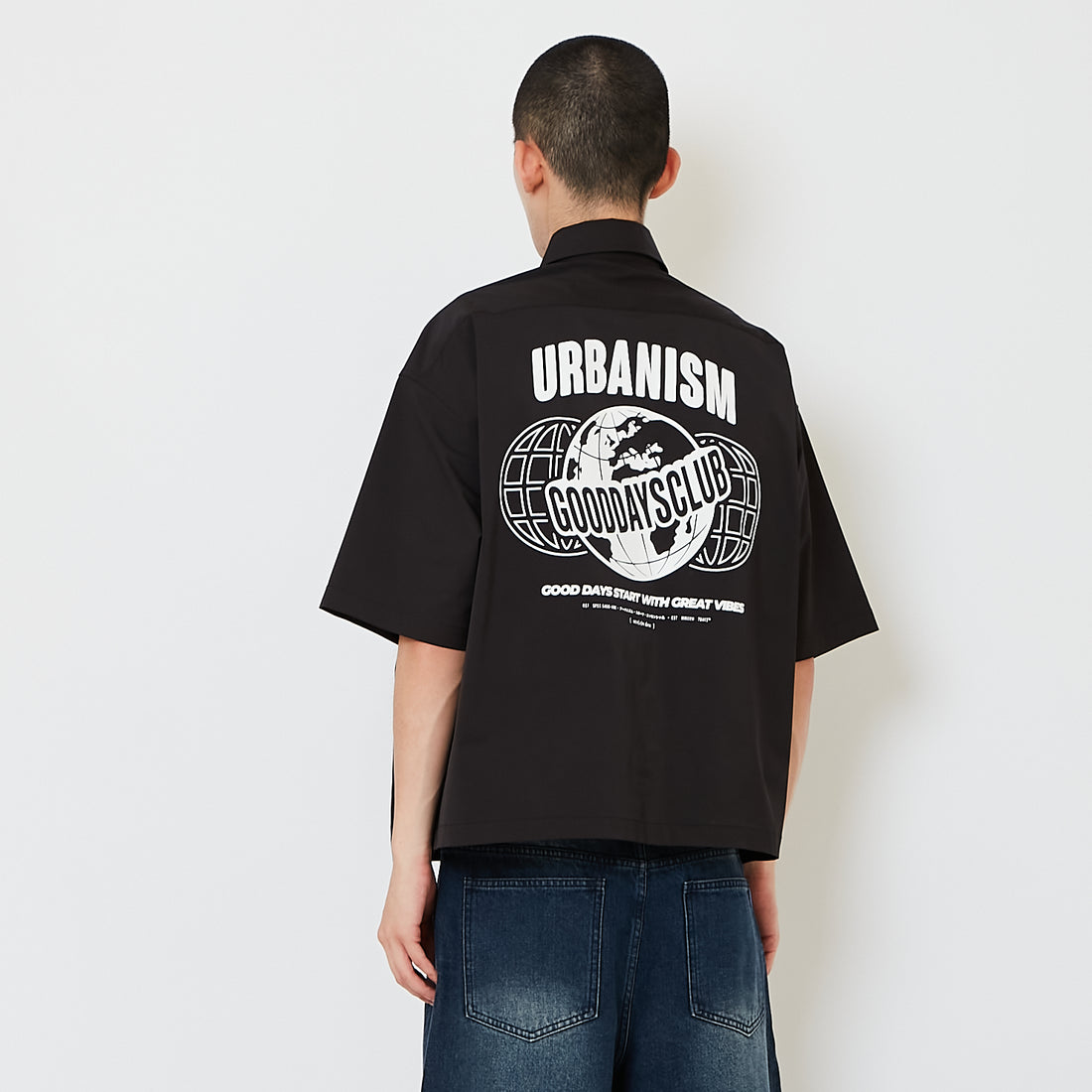 Men Boxy Cropped Shirt - Black - SM2610203D