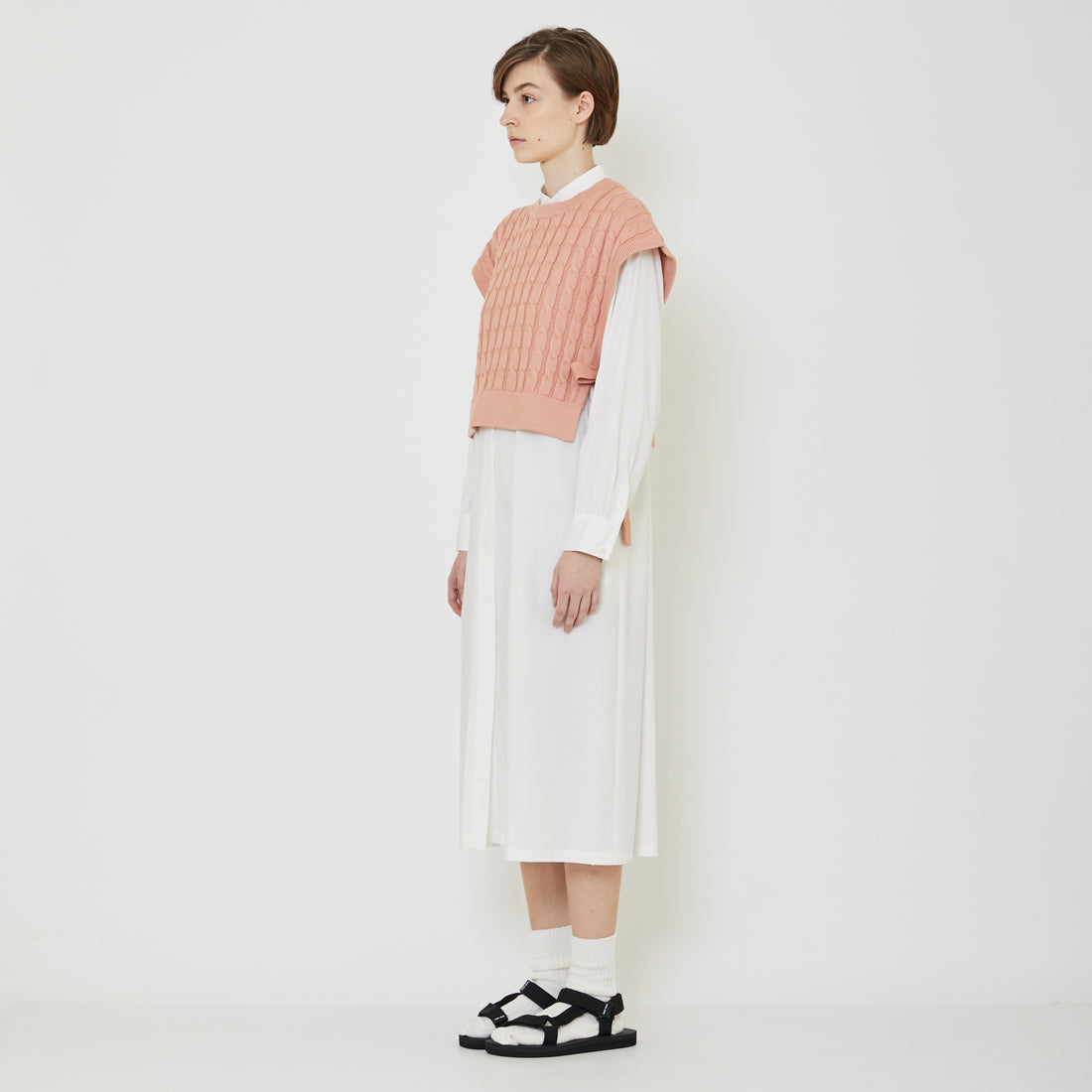 Women Cable Knit Vest - Flamingo - SW2402033B