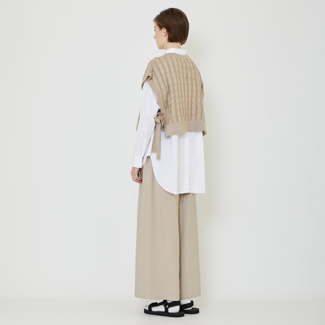 Women Cable Knit Vest - Khaki - SW2402033C
