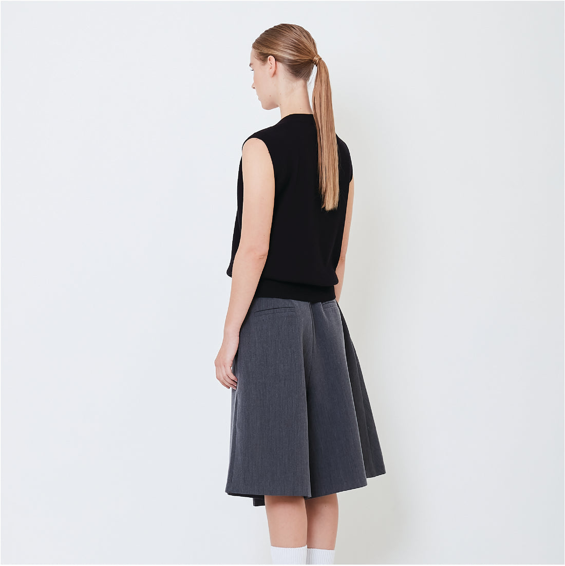 Women Knit Vest - Black - SW2505094B