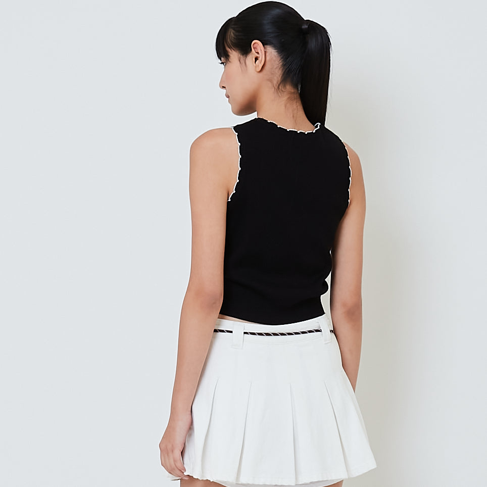 Women Scallop Edge Tank Top - Black - SW2601012D