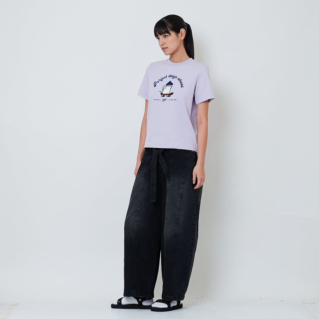 Women Baggy Jeans With Belt - Black - SW2603082B