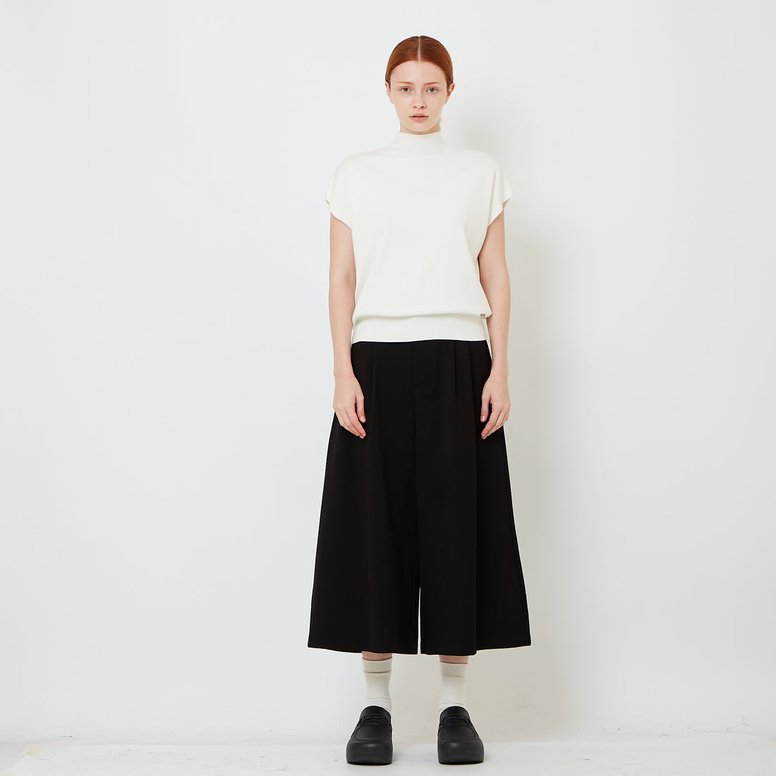 Women Pleated Pants - Black - SW2607200B
