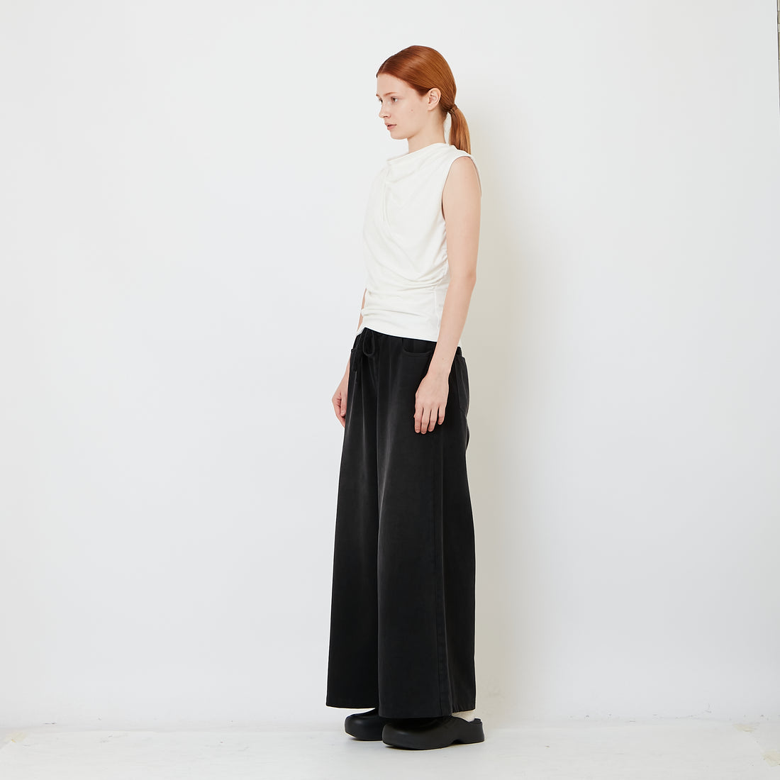 Women Straight Cut Jeans - Black - SW2608167B