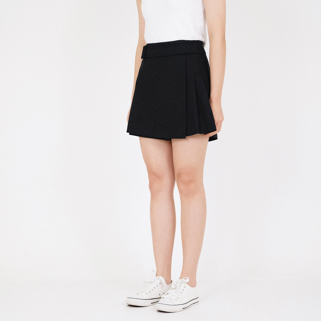Women Asymmetrical Pleated Skort - Black - SW2211568B