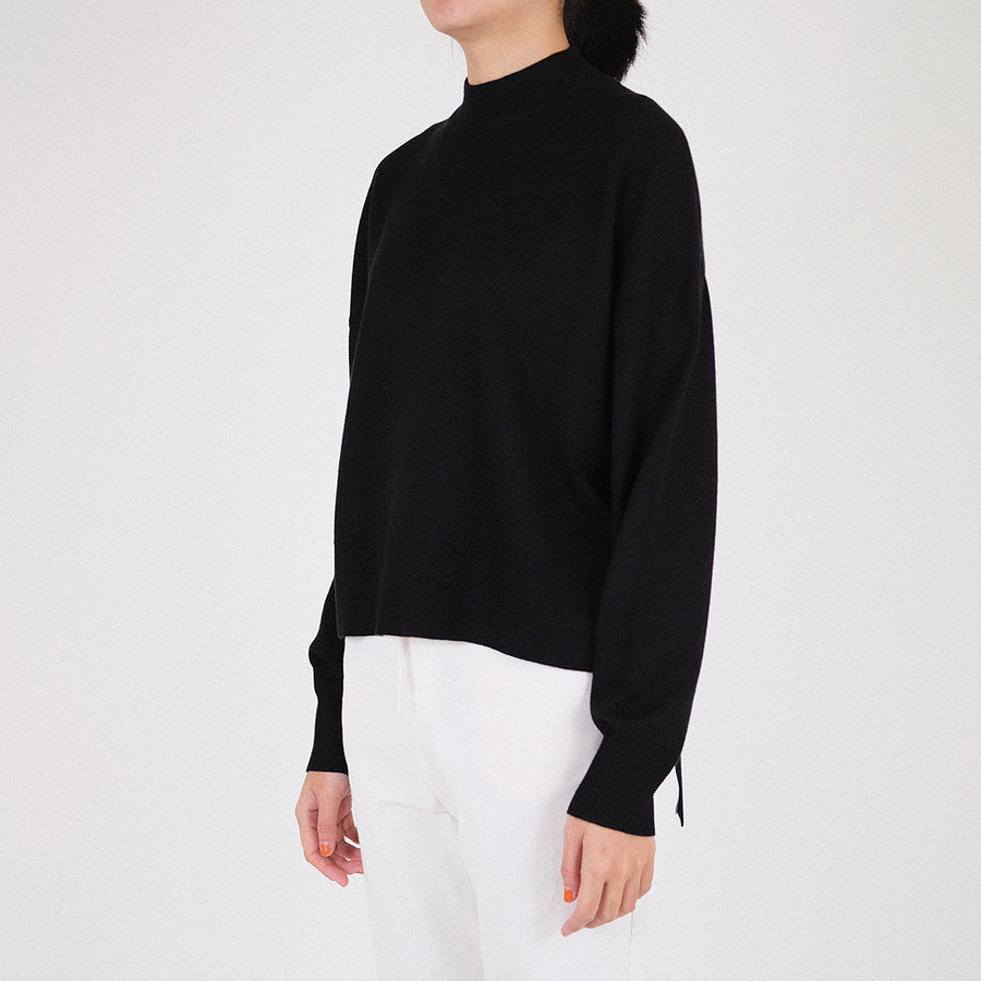 Women Mock Neck Sweater - Black - SW2302031B
